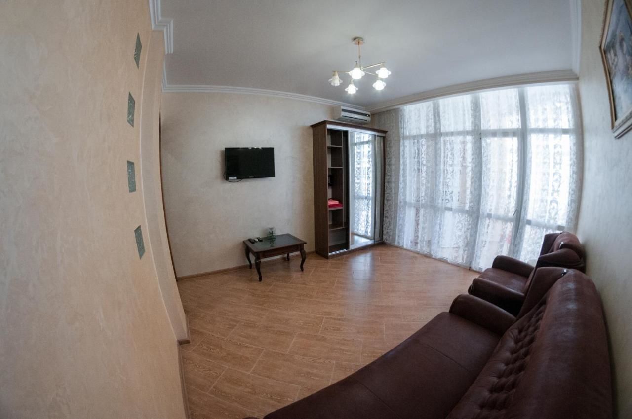 Апартаменты Rooms on Chernomorskaya Naberezhnaya Феодосия-13