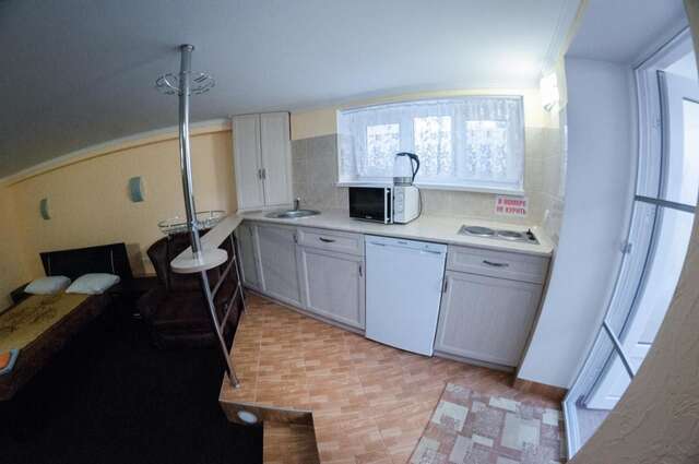 Апартаменты Rooms on Chernomorskaya Naberezhnaya Феодосия-35